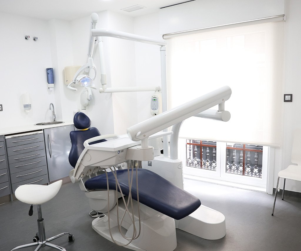 instalaciones 8 clinica dental pico blanco en carballo