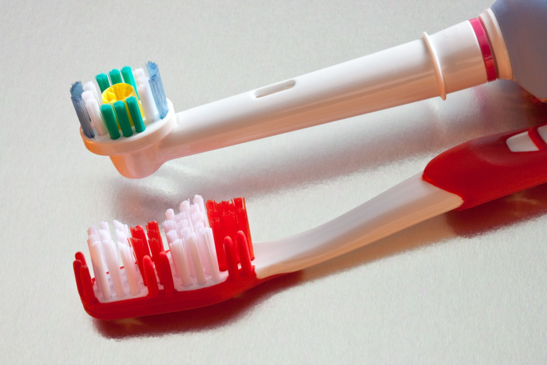 cepillo-dientes-manual-o-electrico